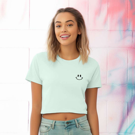 Dalix Smile Face Relaxed Cropped Tee