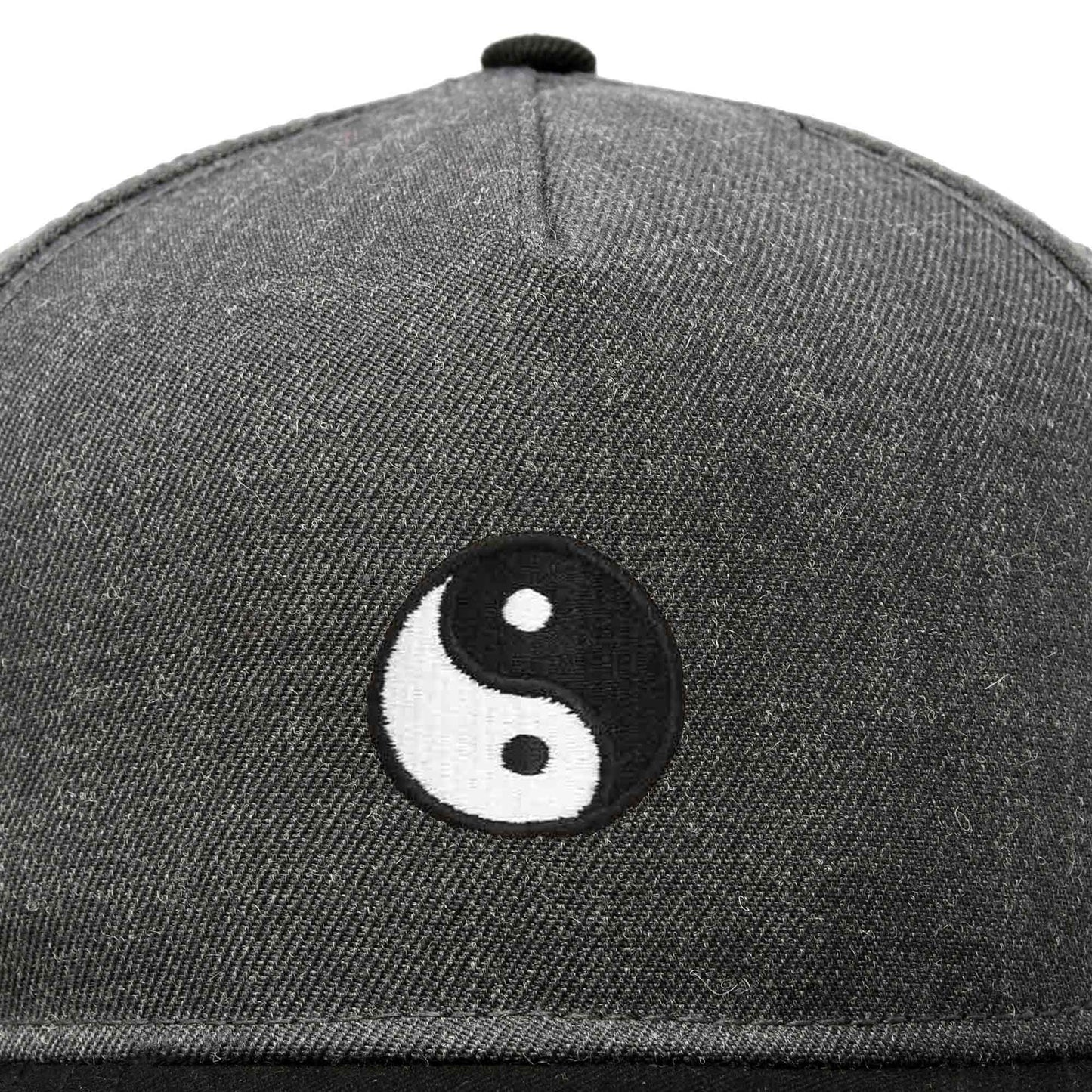 Dalix Yin Yang Snapback Hat